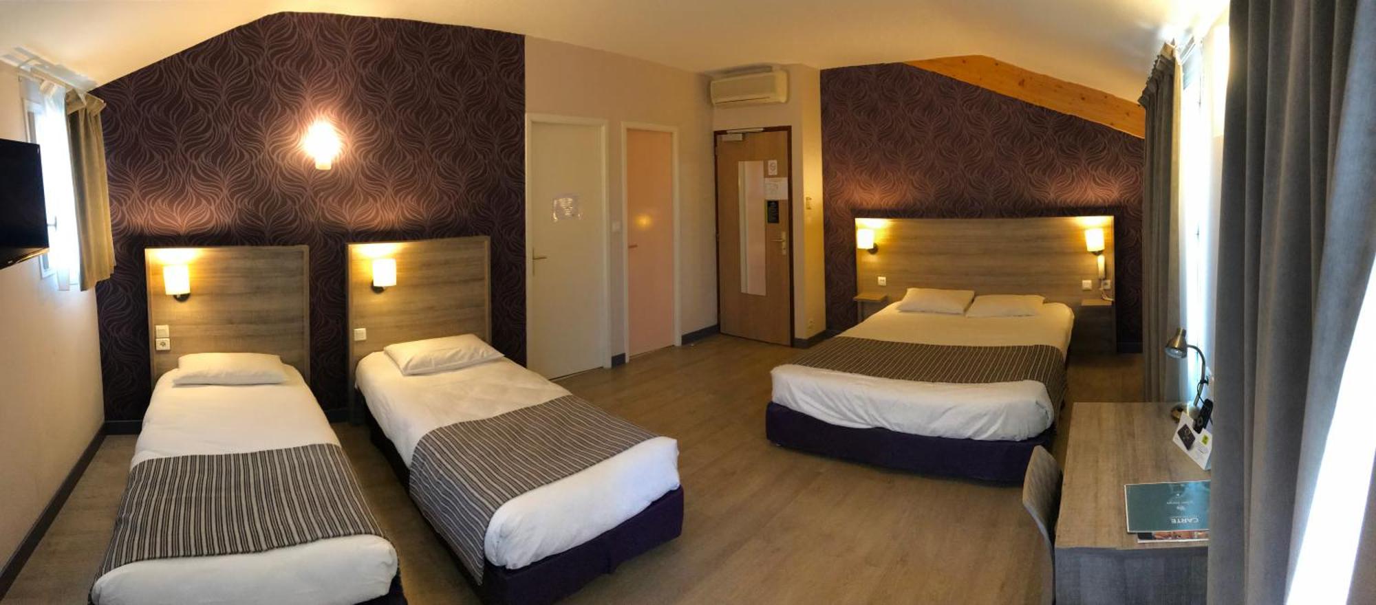 Logis Hotel Le Saint Georges Vivonne Ngoại thất bức ảnh