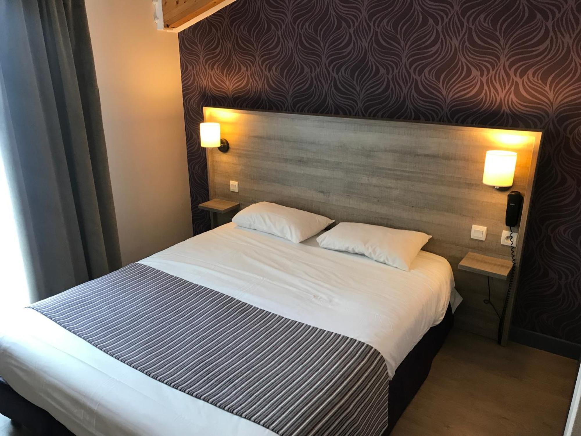 Logis Hotel Le Saint Georges Vivonne Ngoại thất bức ảnh