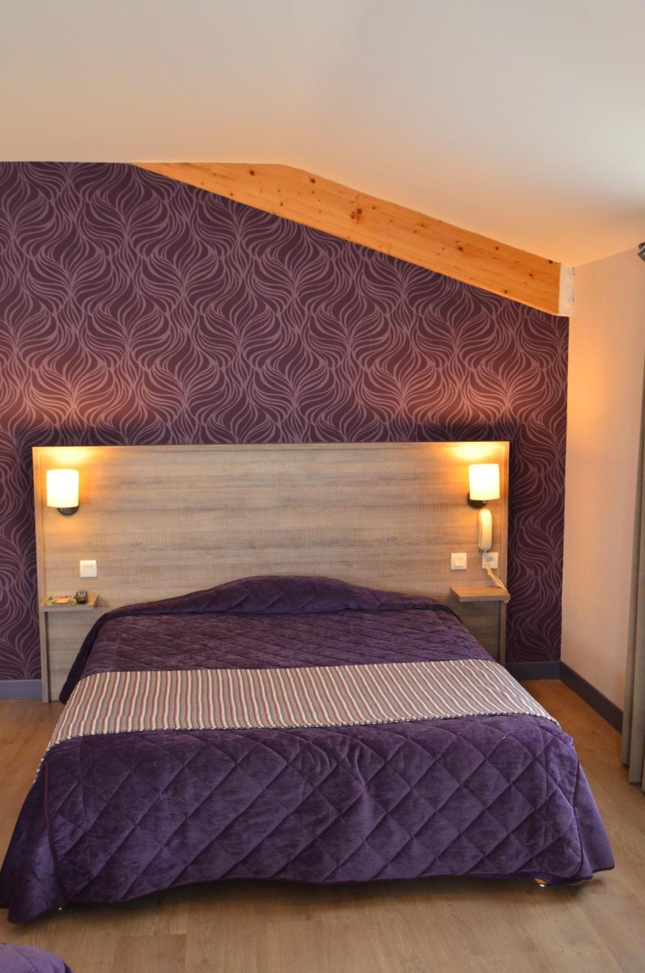 Logis Hotel Le Saint Georges Vivonne Ngoại thất bức ảnh